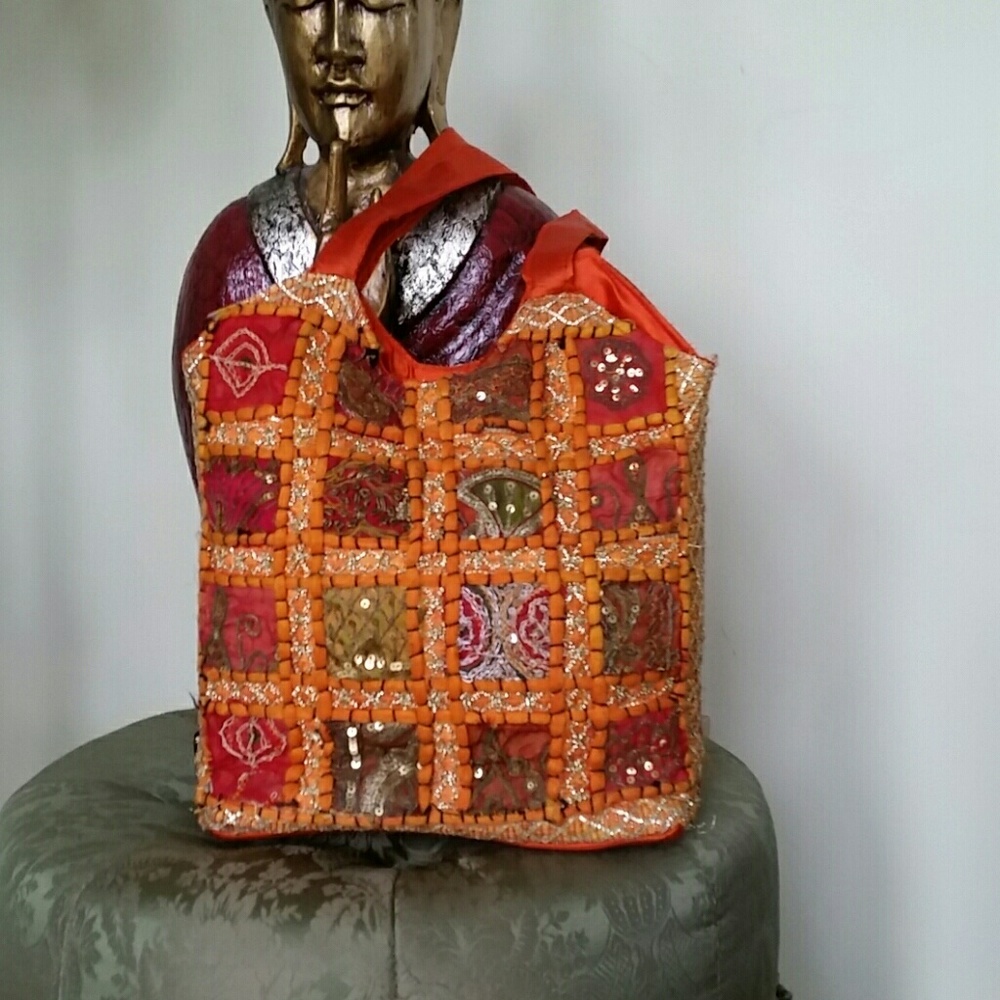 Beautiful Zara patch bag. - Picture 2 of 6